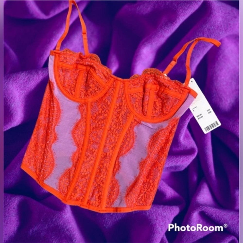 URBAN OUTFITTERS OUT FROM UNDER MODERN LOVE CORSET SIZE SMALL BNWT